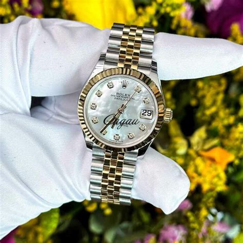 rolex datejust 31 oystersteel and yellow gold mother of pearl|rolex datejust 31 oystersteel.